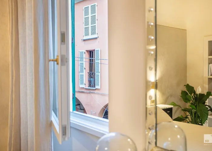 Bstar Luxury Adults Only Болонья