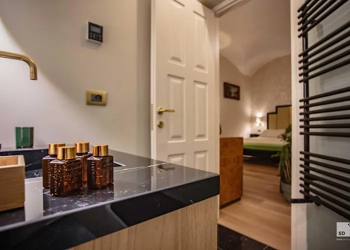 B&B Bstar Luxury Adults Only 볼로냐